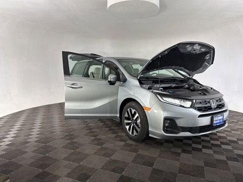 Certified 2026 Honda Odyssey EX-L image 15