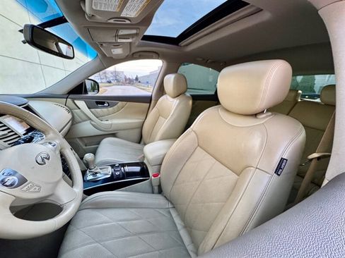 Used 2017 INFINITI QX70 AWD image 20