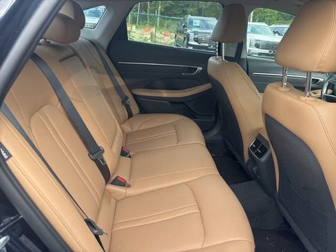 Used 2021 Hyundai Sonata Limited w/ Cargo Package FWD image 9