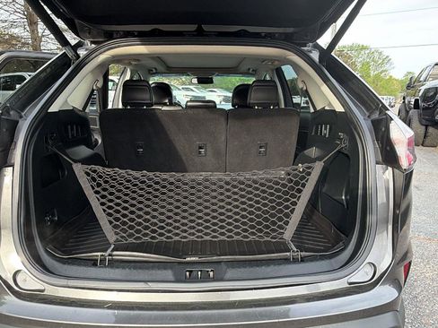 Used 2019 Ford Edge SEL w/ Equipment Group 201A FWD image 10