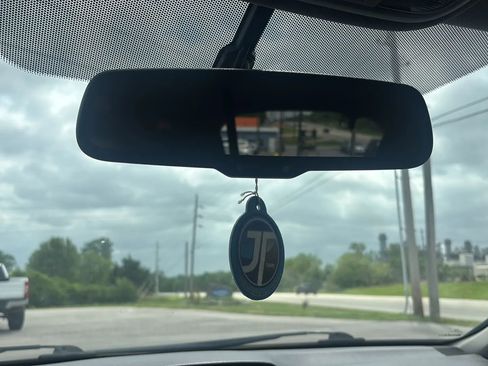 Used 2013 Honda Odyssey Touring Elite image 22