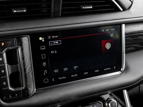 Used 2022 GMC Yukon XL Denali image 40