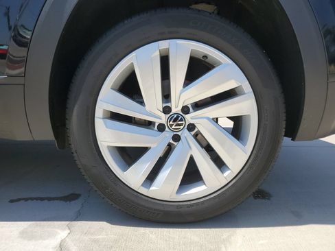 Used 2023 Volkswagen Atlas Cross Sport SE FWD image 30
