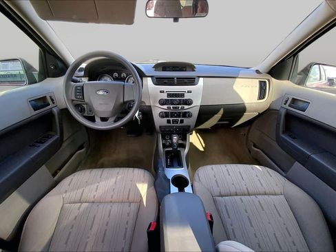 Used 2010 Ford Focus SE FWD image 14