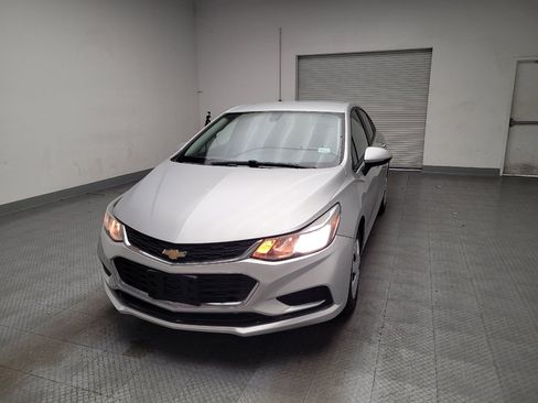 Used 2017 Chevrolet Cruze LS FWD image 15