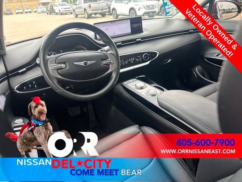 Used 2025 Genesis GV70 2.5T AWD/4WD image 12