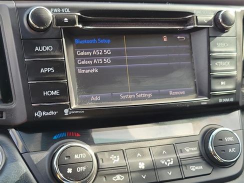 Used 2018 Toyota RAV4 XLE w/ Plus Extra Value Package FWD image 21