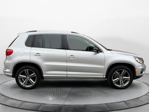 Used 2017 Volkswagen Tiguan Sport image 6