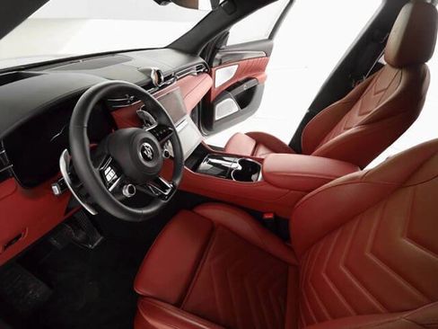 Used 2023 Maserati Grecale Modena image 13