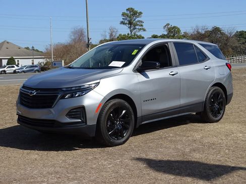 Used 2023 Chevrolet Equinox LS w/ LS Convenience Package image 3