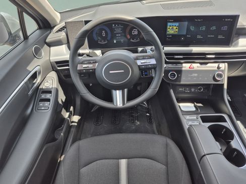 New 2026 Hyundai Sonata SEL FWD image 12