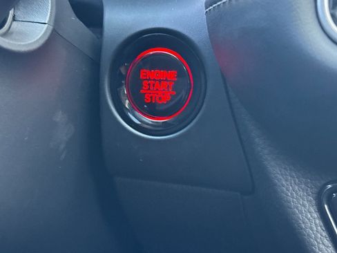 Certified 2026 Honda HR-V EX-L image 32