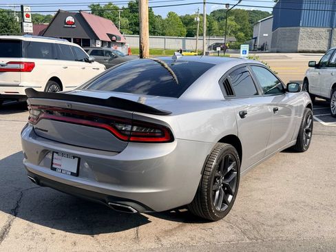 Used 2017 Dodge Charger SXT w/ Driver Confidence Group AWD/4WD image 6