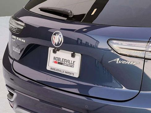 Used 2023 Buick Envision Avenir image 10