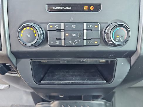 Used 2019 Ford F250 XLT w/ Snow Plow Prep Package AWD/4WD image 26