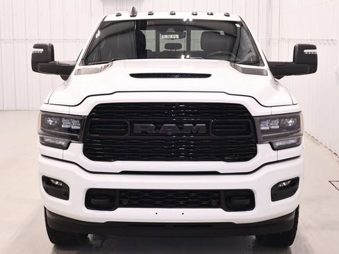 Used 2024 RAM 3500 Limited w/ Night Edition AWD/4WD image 5