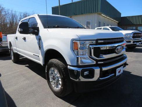 Used 2022 Ford F250 XLT w/ XLT Value Package image 12
