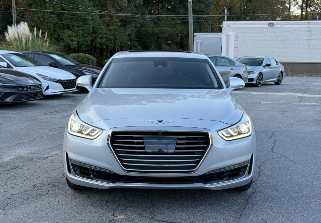 Used 2018 Genesis G90 5.0 Ultimate RWD image 3