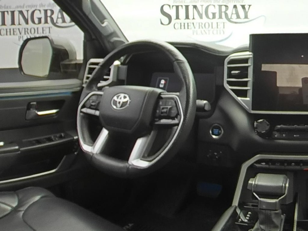 Used 2024 Toyota Tundra Platinum AWD/4WD image 16