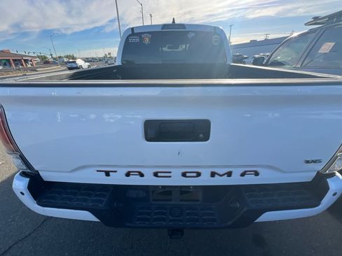 Used 2020 Toyota Tacoma TRD Sport w/ TRD Premium Sport Package image 5