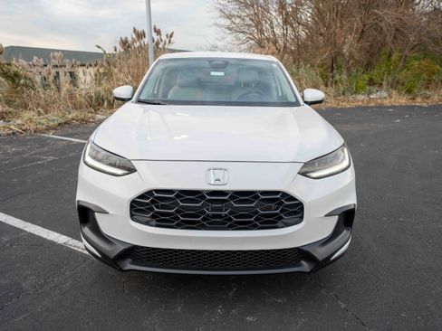 New 2026 Honda HR-V LX image 2