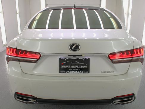 Used 2018 Lexus LS 500 w/ Luxury Package RWD image 8