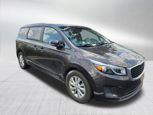 Used 2015 Kia Sedona LX w/ LX Convenience Package FWD image 22