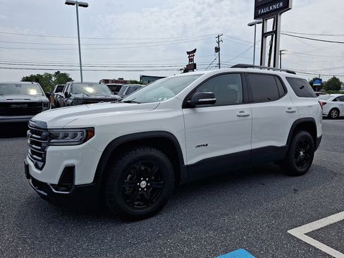 Certified 2023 GMC Acadia AT4 AWD/4WD image 3