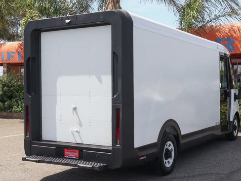 Used 2024 Chevrolet Brightdrop 600 w/ Commercial Equipment Package AWD/4WD image 10