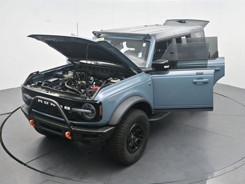 Used 2021 Ford Bronco First Edition AWD/4WD image 42
