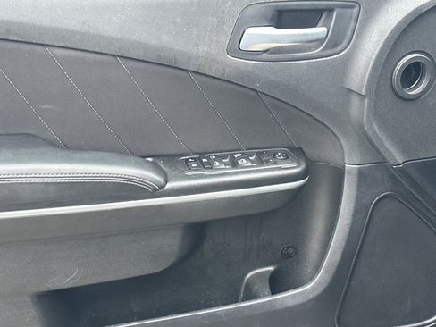Used 2023 Dodge Charger SXT image 10