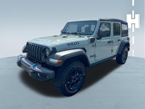 Used 2023 Jeep Wrangler Unlimited w/ Cold Weather Group image 3