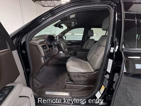 Used 2021 Chevrolet Tahoe Z71 w/ Z71 Off-Road Package AWD/4WD image 12