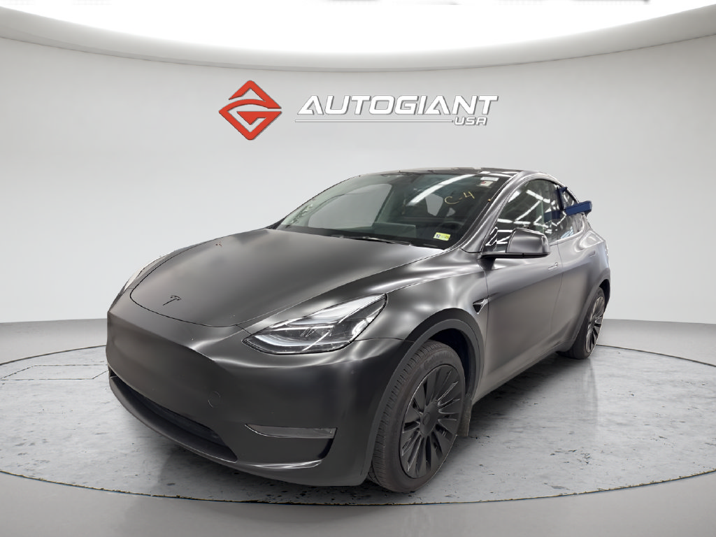 Used 2025 Tesla Model Y Long Range RWD image 1