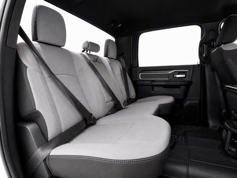 Used 2022 RAM 2500 Big Horn AWD/4WD image 18