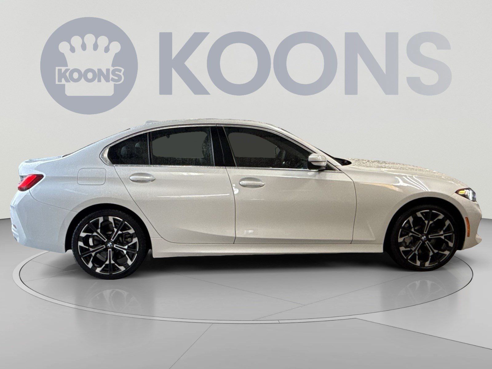 Used 2026 BMW 330i xDrive Sedan AWD/4WD image 5
