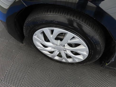 Used 2023 Toyota Corolla LE FWD image 6