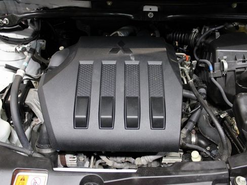 Used 2020 Mitsubishi Eclipse Cross ES image 25