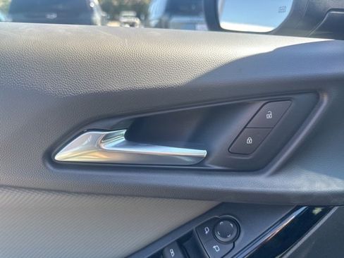 New 2026 Chevrolet Equinox LT w/ Convenience Package II image 12