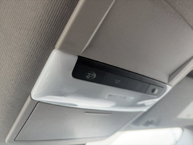 Used 2025 Nissan Sentra S FWD image 32