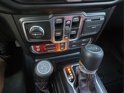 Used 2023 Jeep Wrangler Unlimited Rubicon 392 image 19