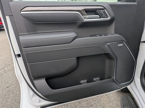 New 2026 Chevrolet Silverado 1500 LTZ w/ LTZ Premium Package image 9