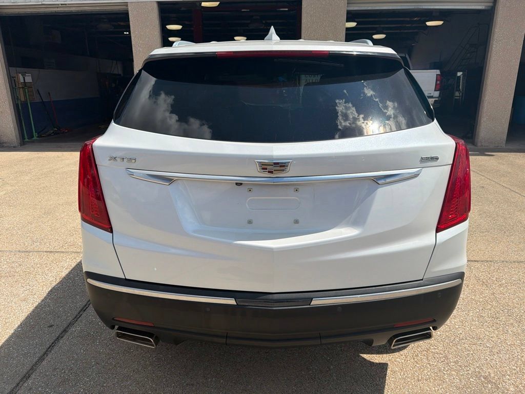 Used 2019 Cadillac XT5 FWD image 4