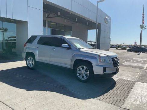 Used 2017 GMC Terrain SLE FWD image 9