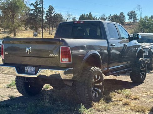 Used 2018 RAM 2500 Laramie w/ Convenience Group AWD/4WD image 4