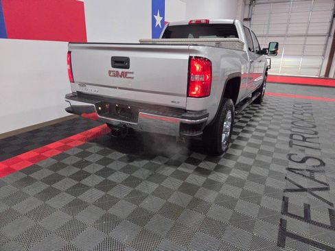 Used 2018 GMC Sierra 2500 SLT w/ Suspension Package, Off-Road AWD/4WD image 26