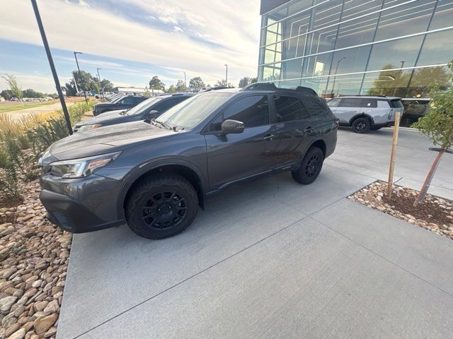 Used 2020 Subaru Outback Onyx Edition XT w/ Popular Package #2 AWD/4WD image 2