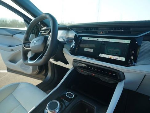 New 2026 Jeep Cherokee Limited image 31