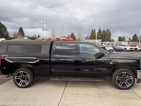 Used 2017 Chevrolet Silverado 1500 LT w/ LPO, Black Pack image 4