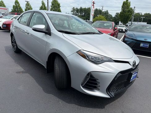 Certified 2017 Toyota Corolla SE w/ Carpet Mat Package (TMS) FWD image 3